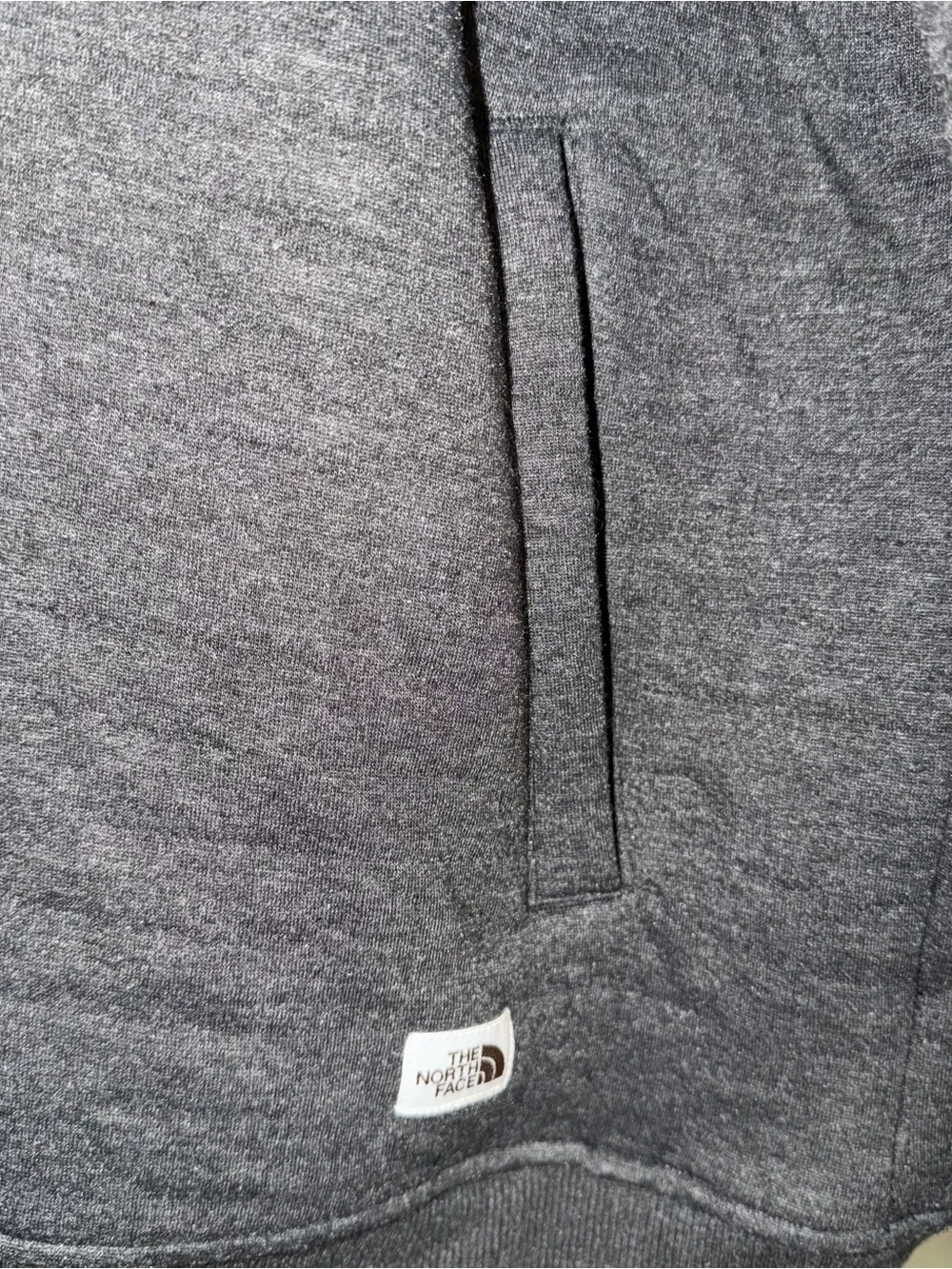 NWOT The North Face Charcoal Grey Quilted Quarter-Zip Pullover - Picture 4 of 5